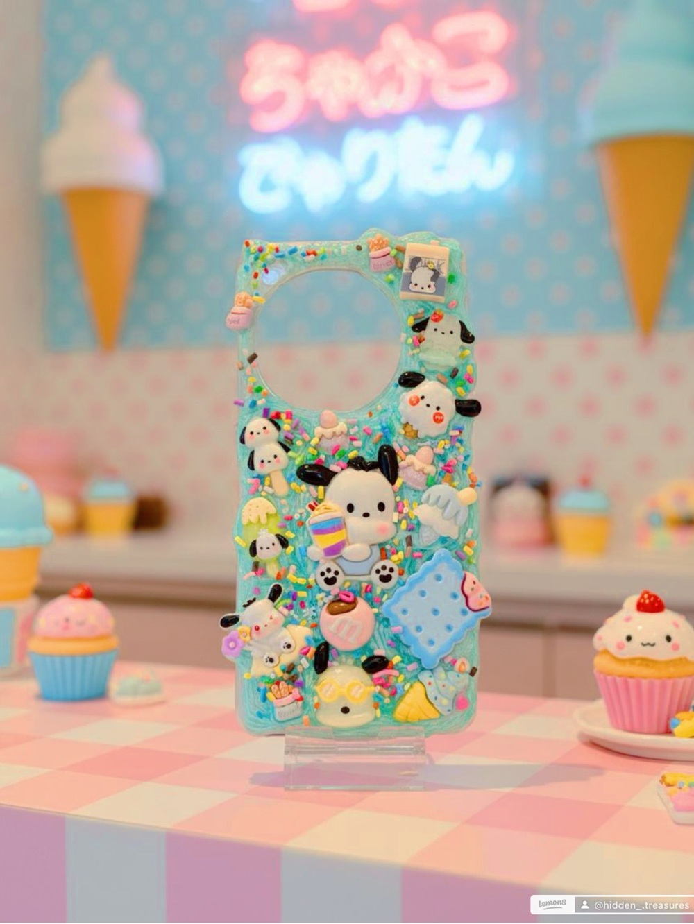 Kawai pastel Mint Phone Case with Pochacco Sanrio Character